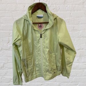 Columbia zip up lightweight windbreaker with hood